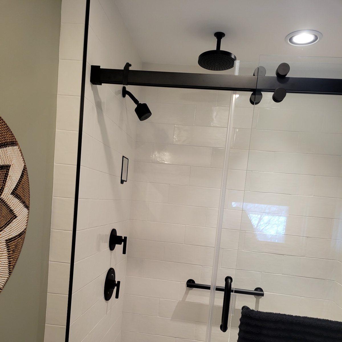 Modern Shower Fixtures